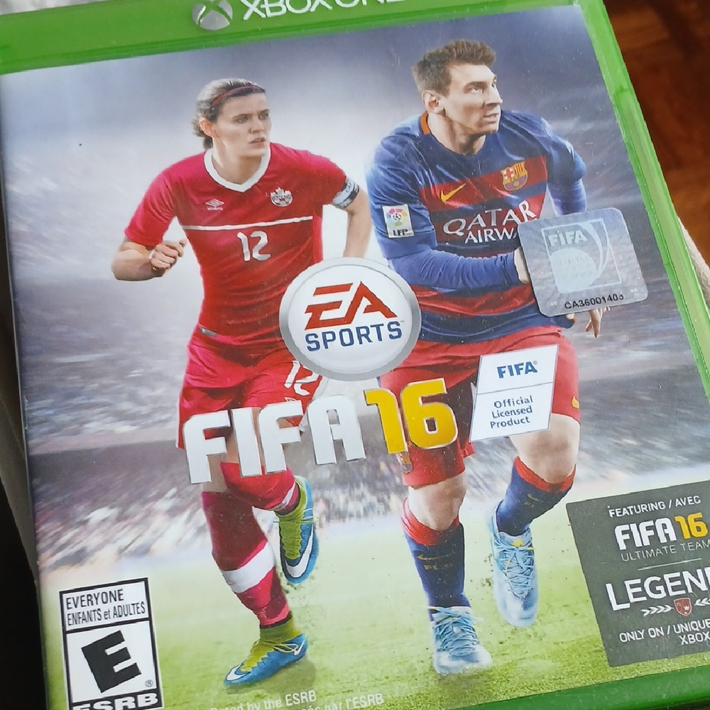 FIFA 16 Xbox Game with Green Case